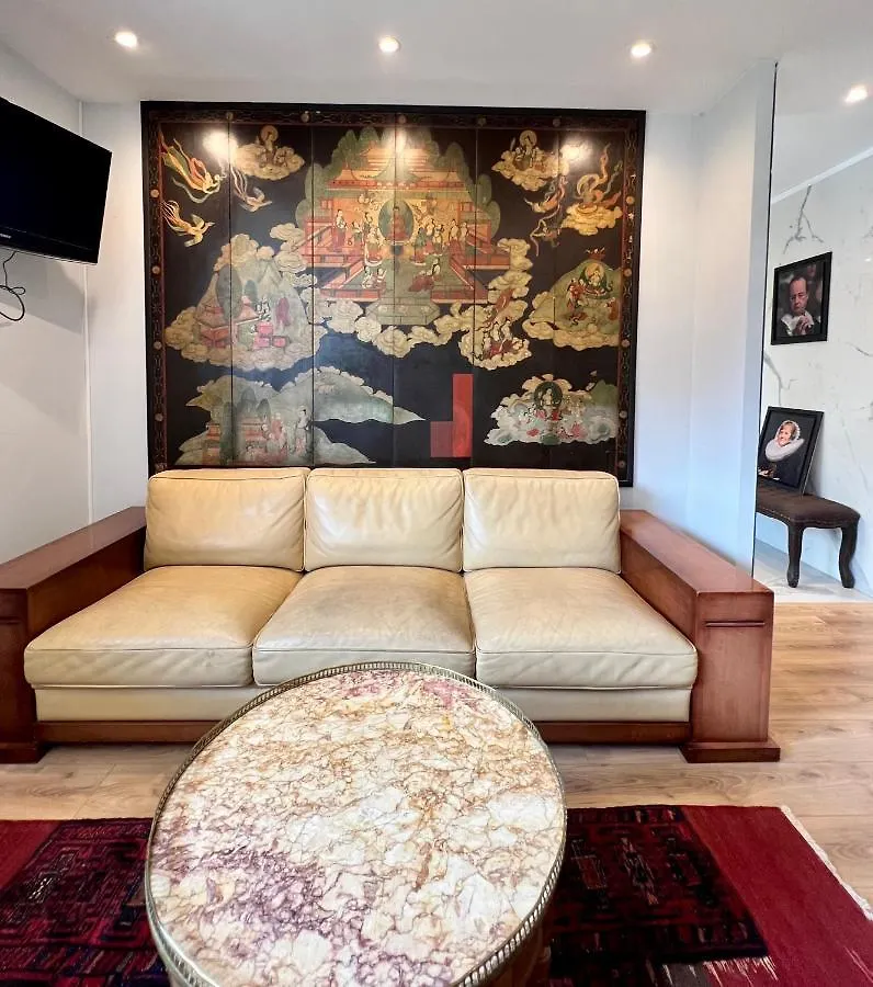 Villa Pauline Avignon Bed & Breakfast